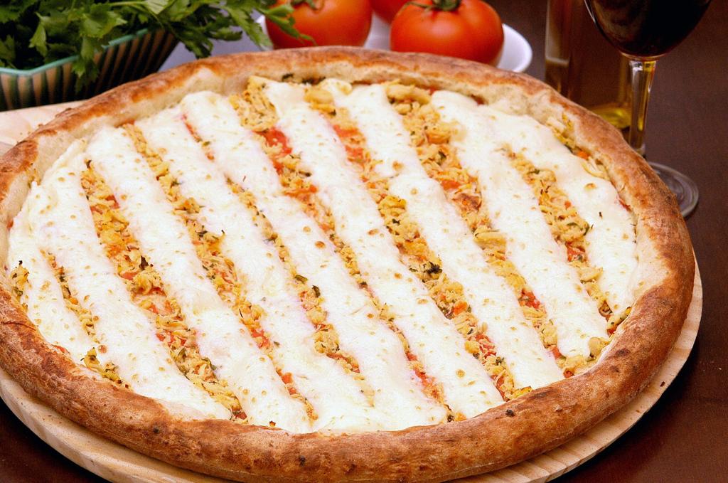 Pizza de frango com catupiry
