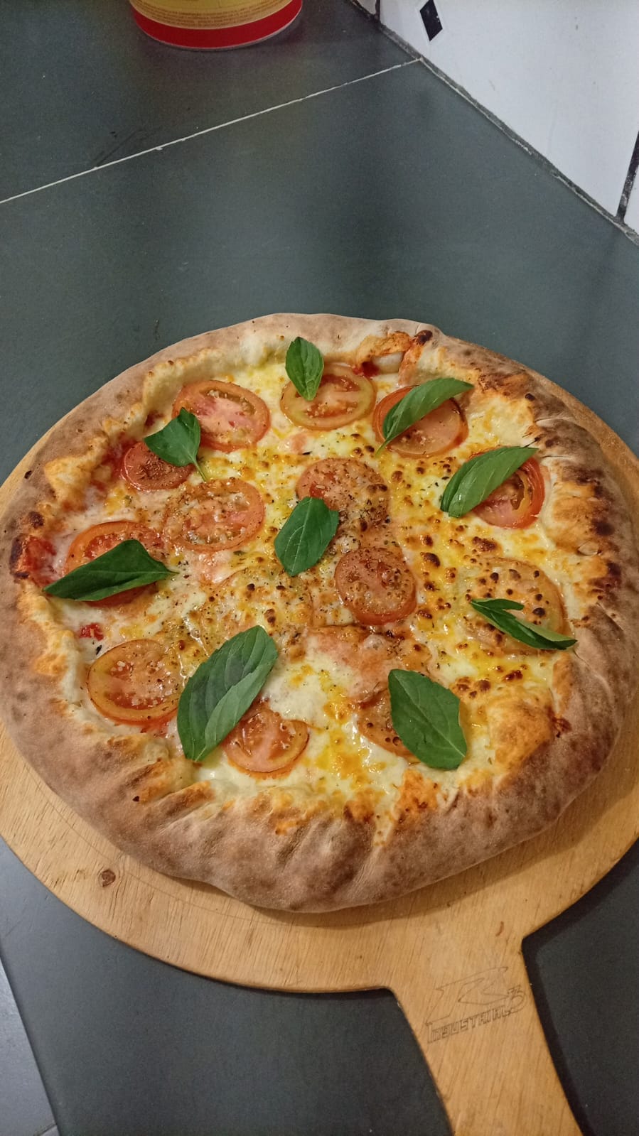 Pizza marguerita artesanal